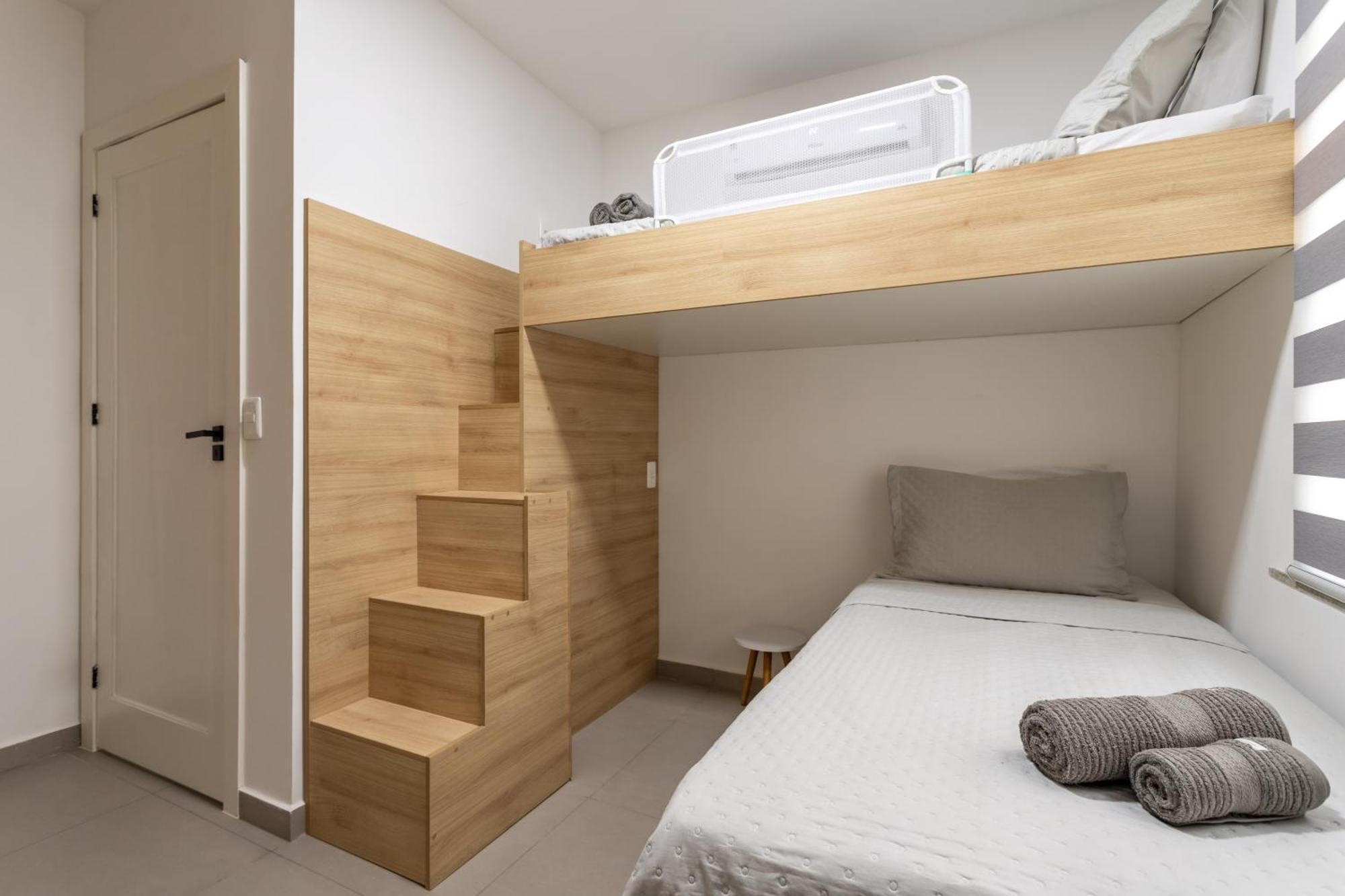 Apartamento Alto Padrao Em Ipanema Com 3 A Uma Quadra Da *