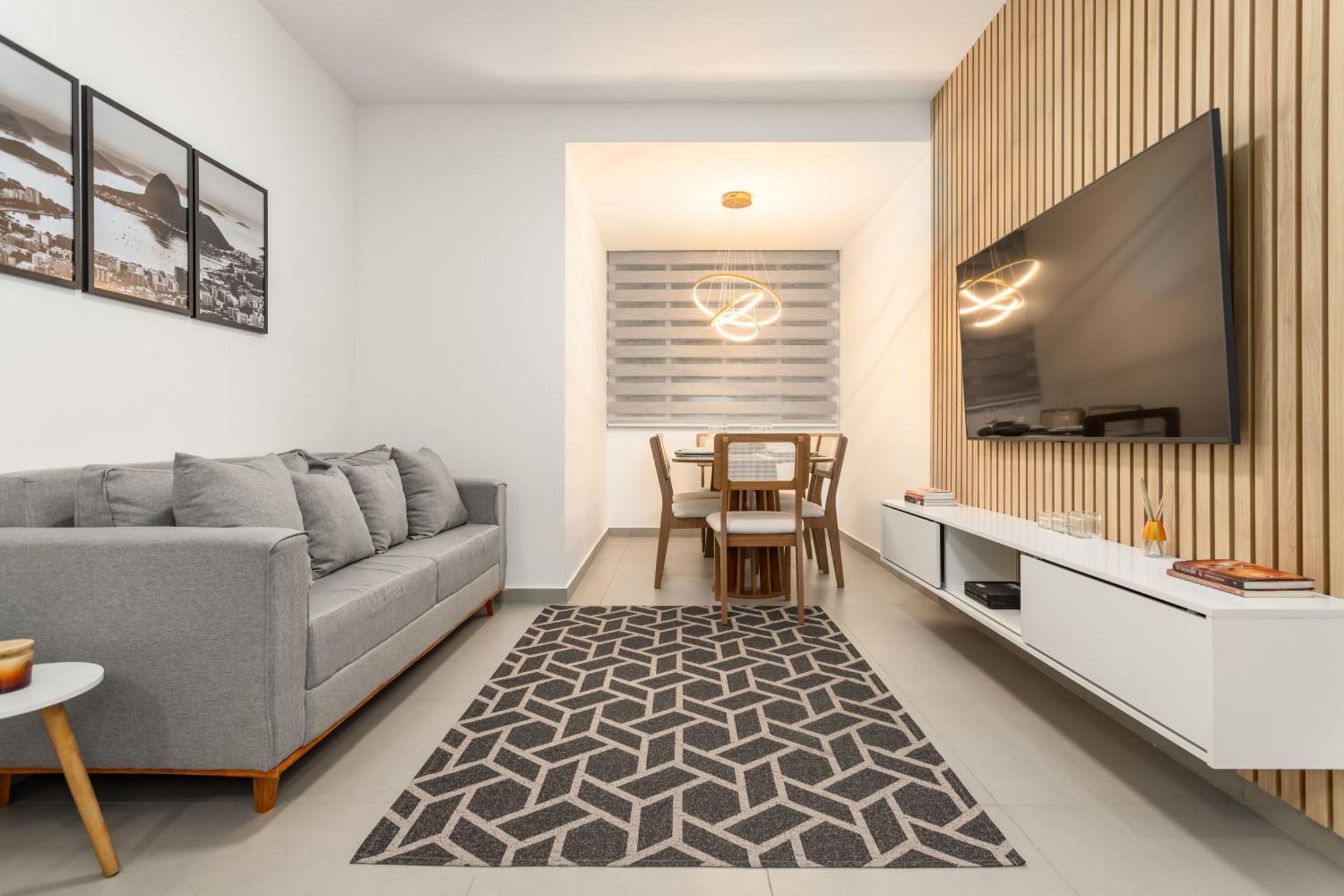 Apartamento Alto Padrao Em Ipanema Com 3 A Uma Quadra Da