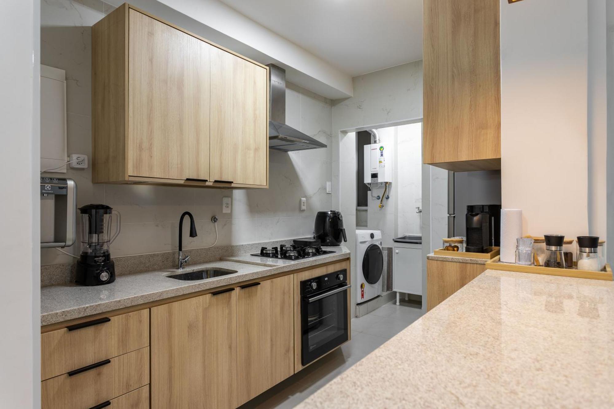 Apartamento Alto Padrao Em Ipanema Com 3 A Uma Quadra Da